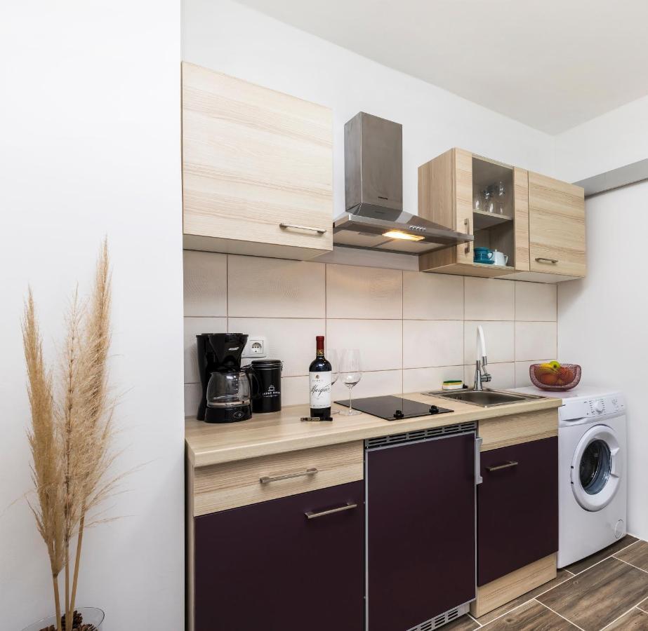 Studio Apartment Pinetree - Mali Lošinj Esterno foto
